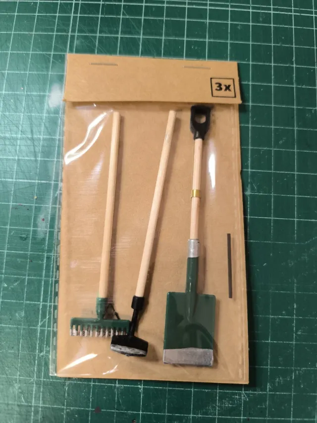 Mini strumenti da giardino per case delle bambole (3 pz)