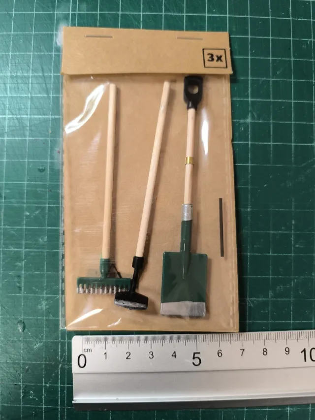 Mini strumenti da giardino per case delle bambole (3 pz)
