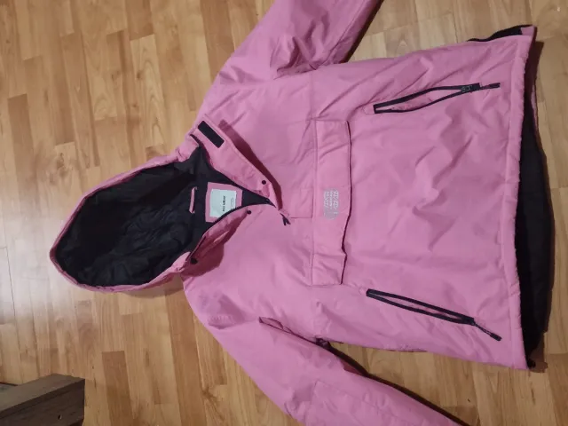 Chaqueta rosa Pull and Bear talla L