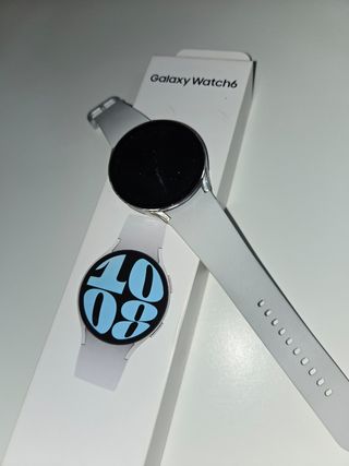 Samsung Galaxy Watch 6 Argento/Bianco