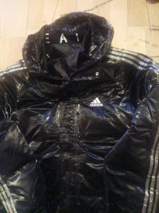 Chaqueta Adidas Negra con Capucha. Todas las talla
