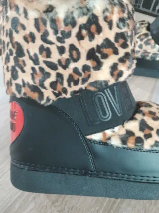 Stivali Love Moschino leopardati n.39/40