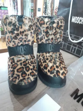 Stivali Love Moschino leopardati n.39/40