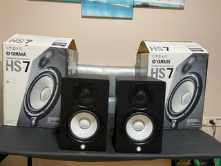 Coppia di monitor da studio Yamaha HS7
