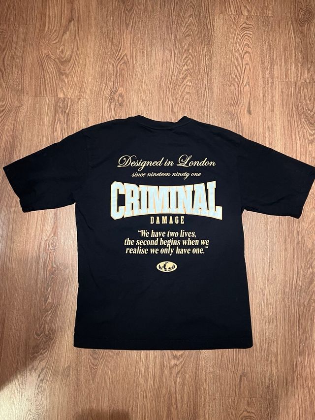 Camiseta Criminal Damage Negra Talla M
