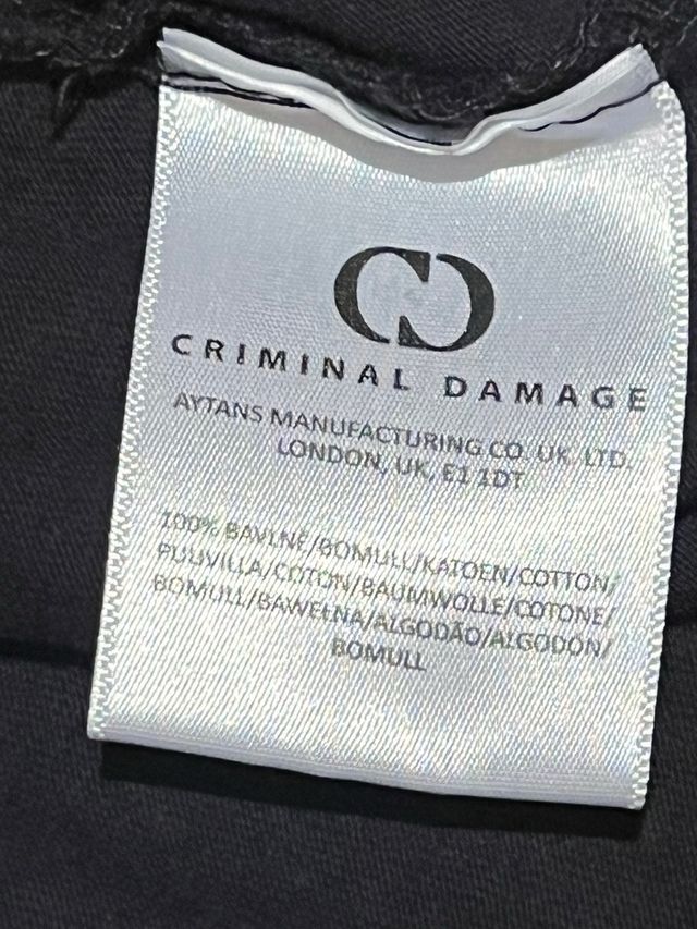 Camiseta Criminal Damage Negra Talla M