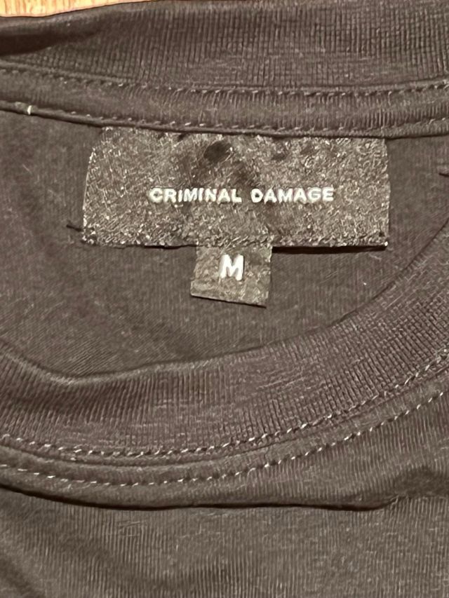 Camiseta Criminal Damage Negra Talla M