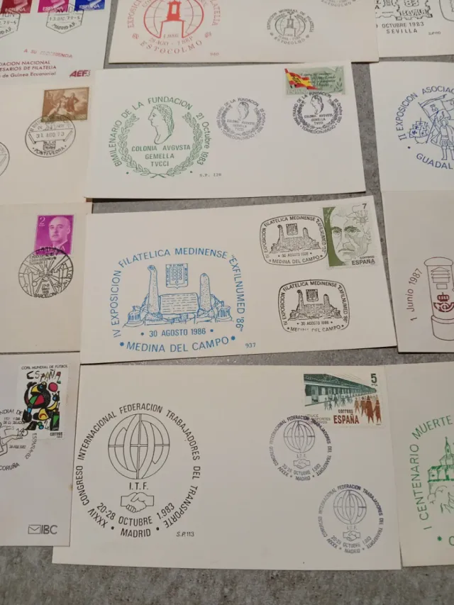 Lotto di 20 buste e cartoline filateliche