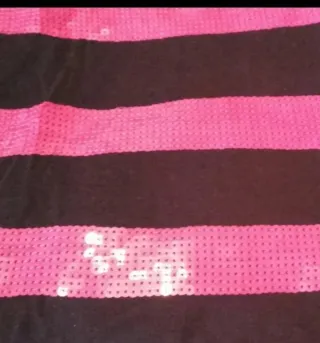 Camiseta de lentejuelas rayas anchas negro, burdeo