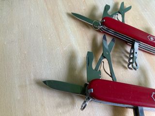 2x Canivetes Victorinox Climber Vermelhos