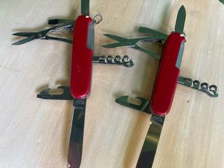 2x Canivetes Victorinox Climber Vermelhos