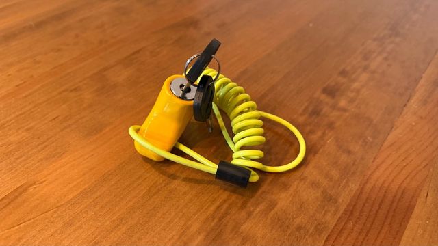 Candado de disco para moto amarillo