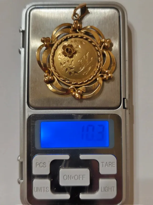 Chapa colgante antigua Oro 18 kt