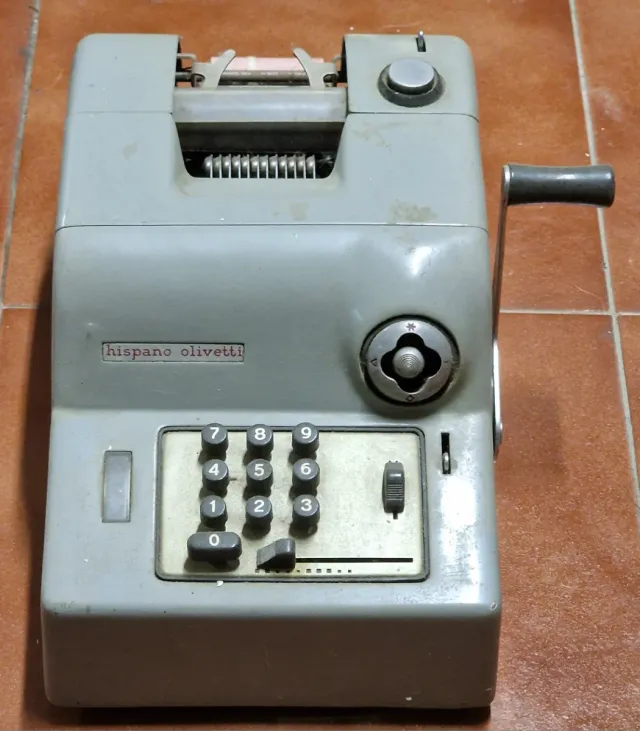 Máquina registradora Hispano Olivetti