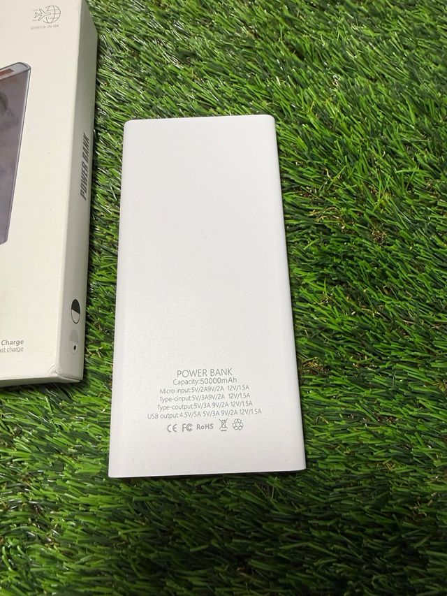 Batería Externa 50000 mAh