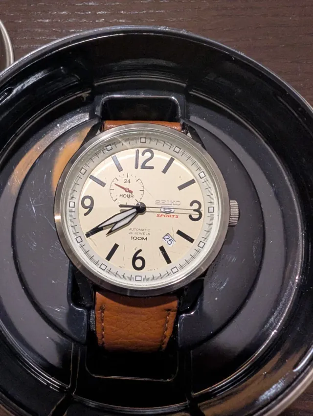 Reloj SEIKO 5 Sports Automático 100M