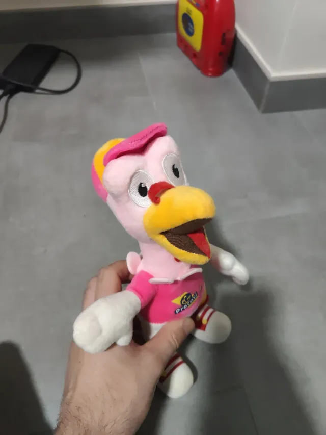 Peluche suave de gallina