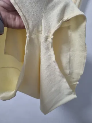 Mono corto Bershka amarillo