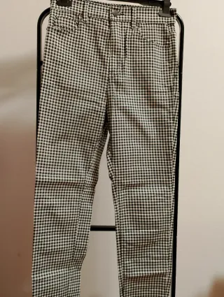 Pantalones de cuadros blanco y negro