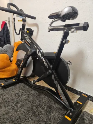 Bicicleta Ciclo Indoor BH Duke Magnetic H925