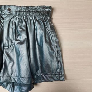 Shorts polipiel negro
