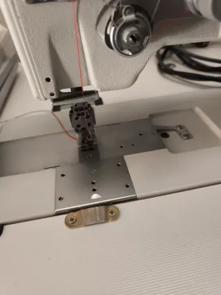 Máquina de coser Durkopp Adler 267