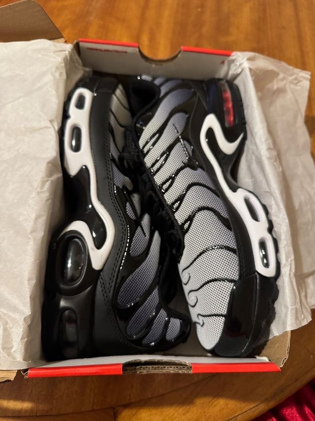 Nike Tn Air Max Plus Negro Blanco