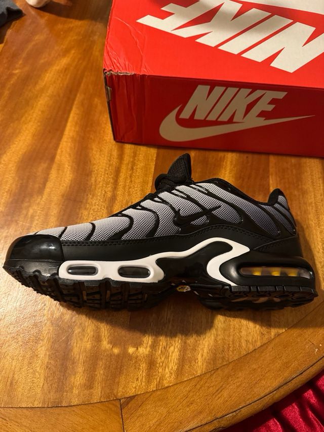 Nike Tn Air Max Plus Negro Blanco