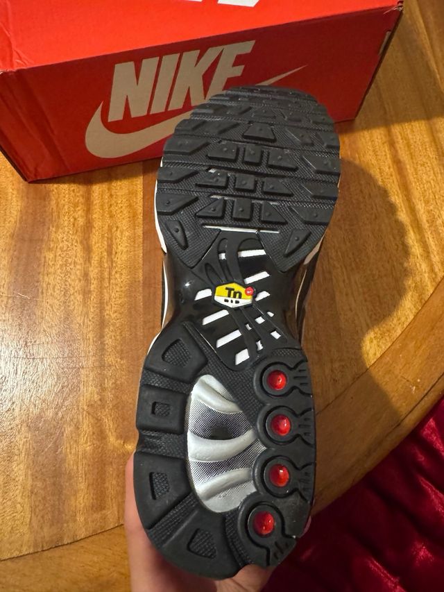Nike Tn Air Max Plus Negro Blanco