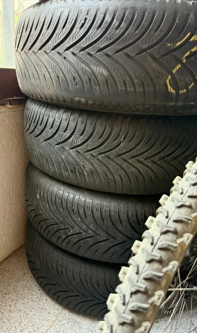 Llantas con neumáticos Grupo VW