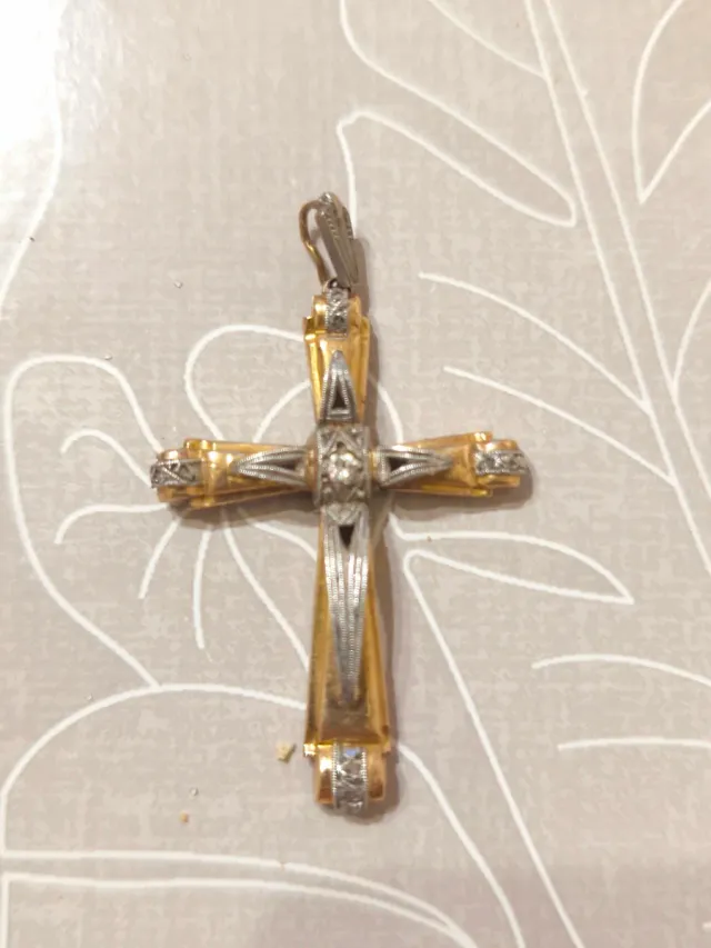 Colgante Cruz Antigua Oro 18k en 2 tonos