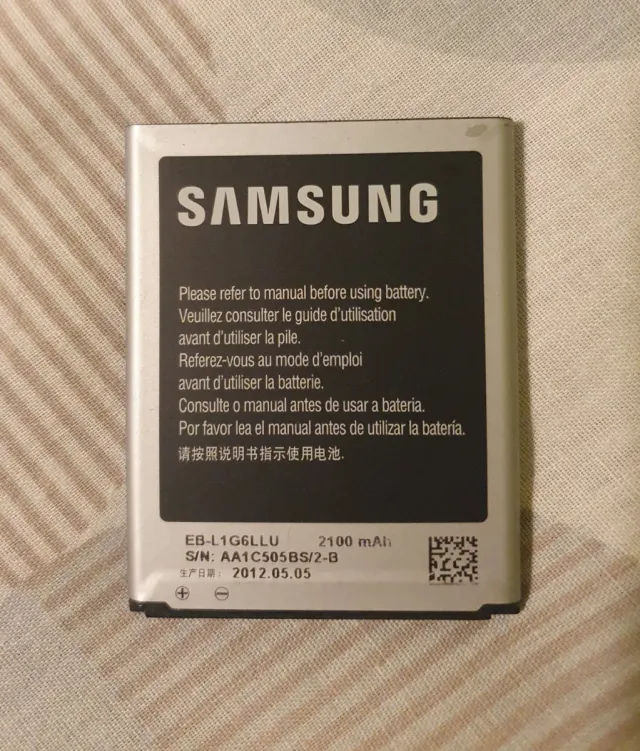 Carregador de Bateria Samsung + 2 Baterias EB-L1G6LLU