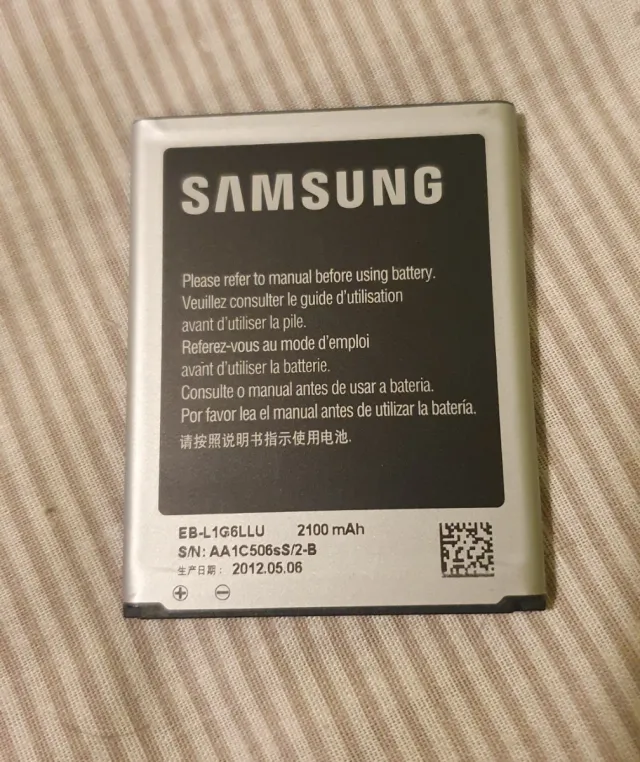 Carregador de Bateria Samsung + 2 Baterias EB-L1G6LLU