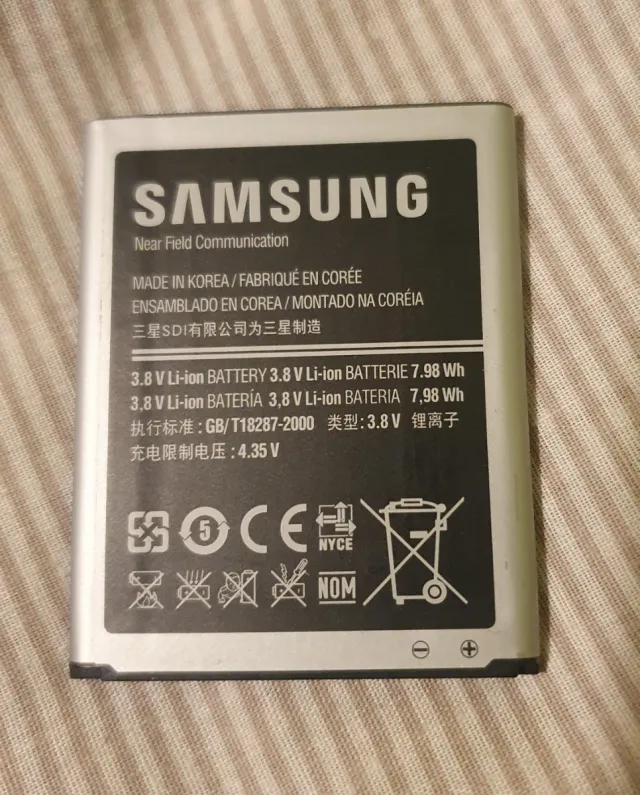 Carregador de Bateria Samsung + 2 Baterias EB-L1G6LLU