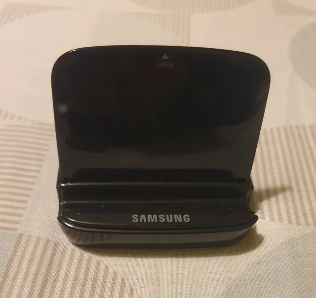 Carregador de Bateria Samsung + 2 Baterias EB-L1G6LLU