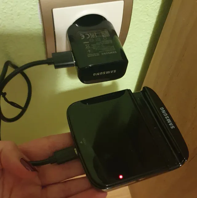 Carregador de Bateria Samsung + 2 Baterias EB-L1G6LLU