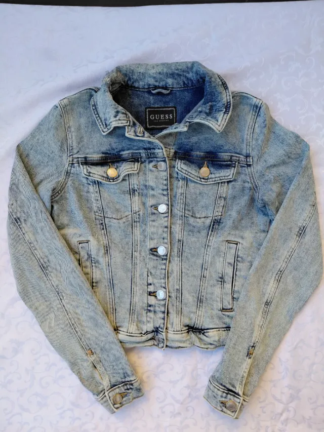 Giacca denim Guess taglia S in perfette condizioni
