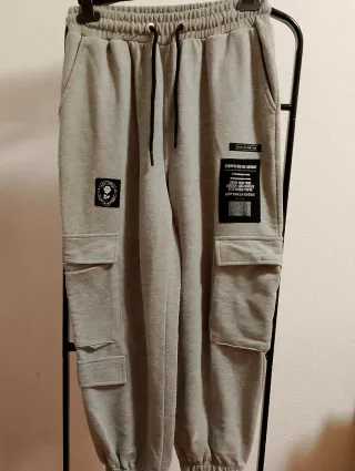 Pantalón chándal gris