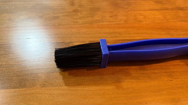 Cepillo Limpiador Cadena Moto Azul