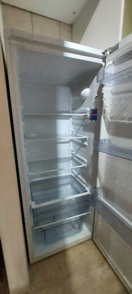 Frigorífico Beko blanco 150 cm sin congelador