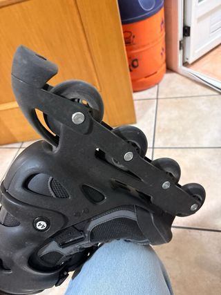 Patines en línea negros