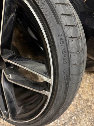 Llantas 20 con neumáticos nuevos