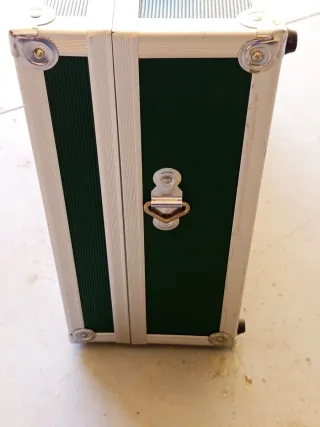 Maletín rígido verde para herramientas