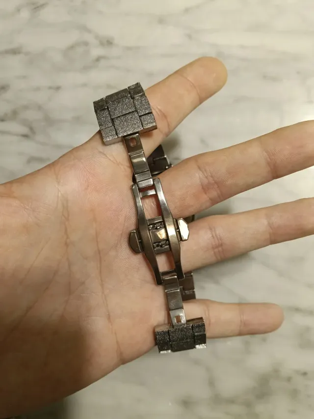 Reloj Aocasdiy Negro y Plateado nuevo