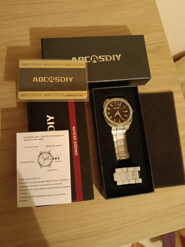 Reloj Aocasdiy Negro y Plateado nuevo