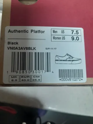 Zapatillas Vans Negras y Blancas. Originales.Nueva