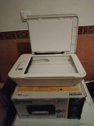 Impresora HP Blanca y Negra