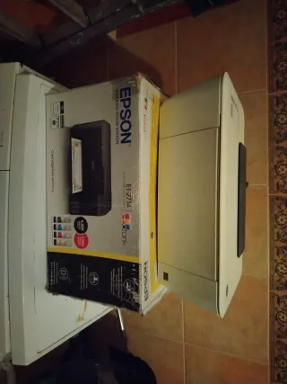 Impresora HP Blanca y Negra