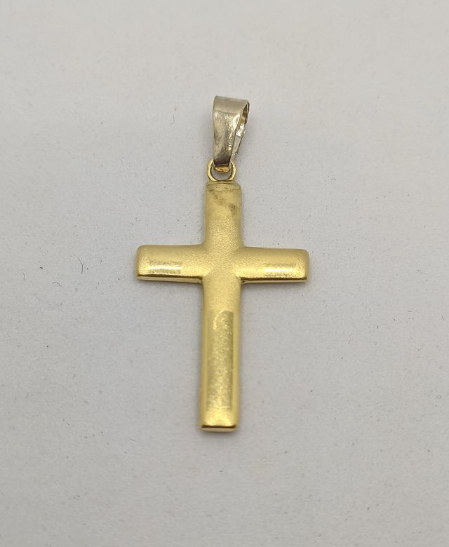 Colgante Cruz de oro combinado de 18k, 1.21 g.