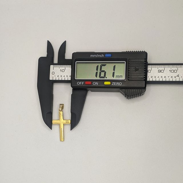 Colgante Cruz de oro combinado de 18k, 1.21 g.